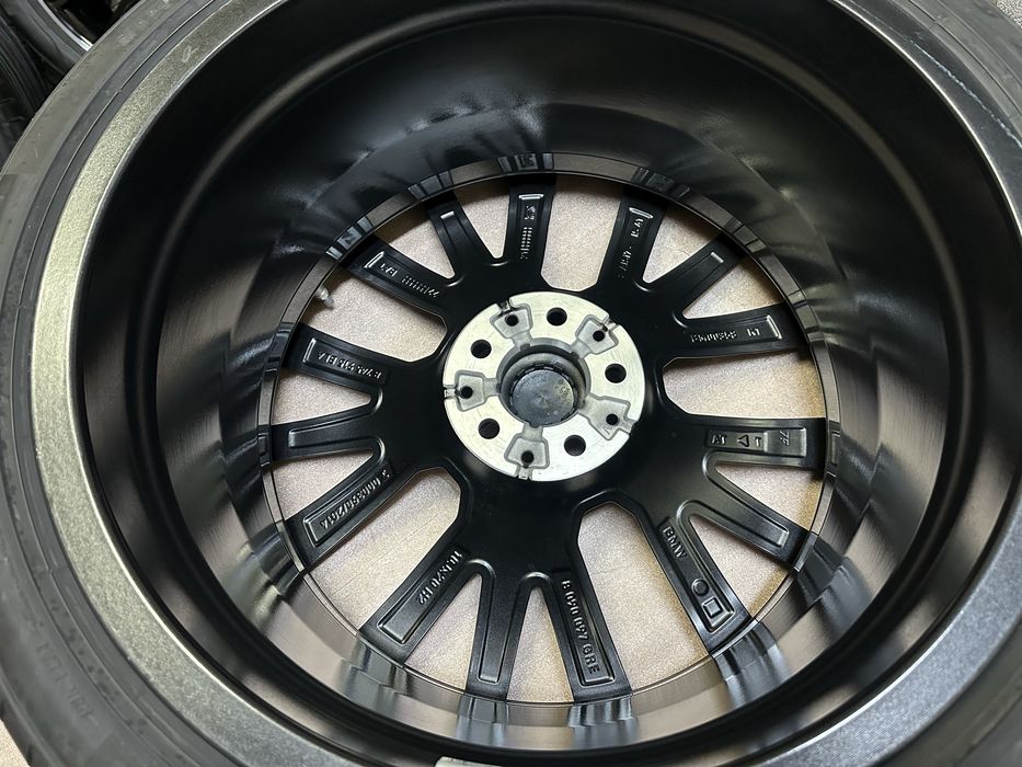 Jante Originale Bmw G11, G12 pe 20 cu anvelope Vara !