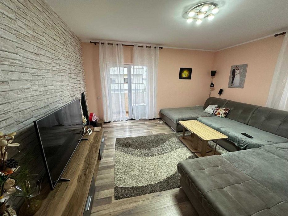 Apartament 3 camere- 2 bai - 2 balcoane - et.1 - Calea Cisnadiei