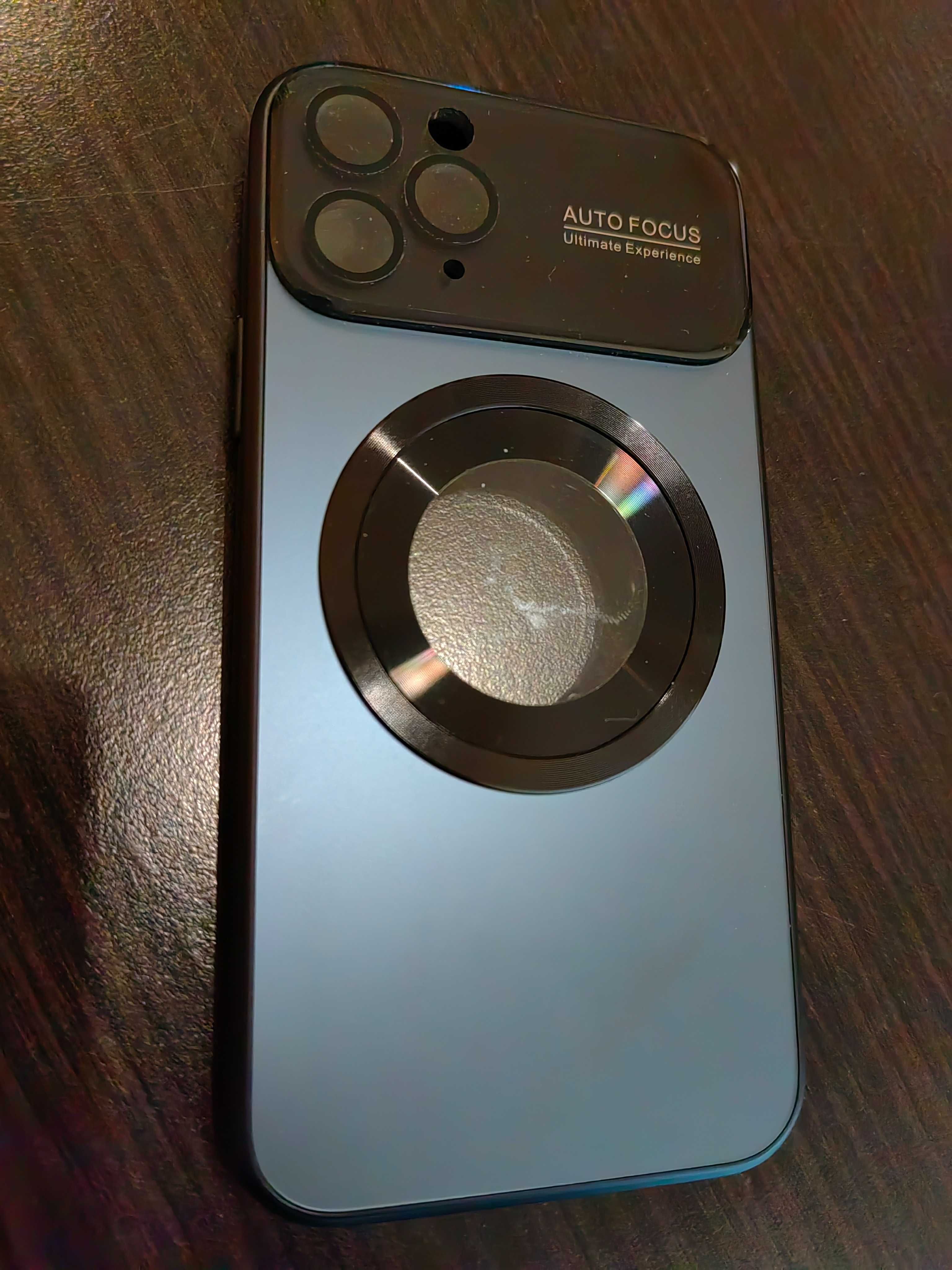 Кейс за IPhone 11 pro.