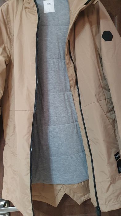 Куртка на стройного парня. Размер S