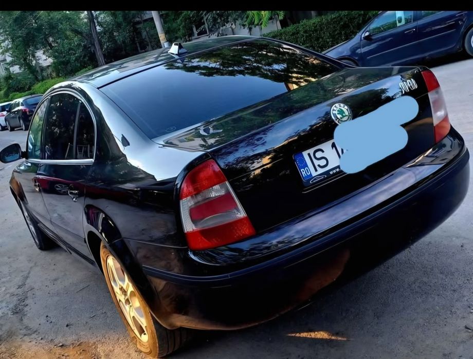 Skoda superb 1,motor 2.0 bss