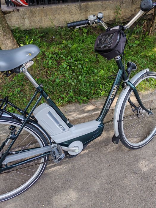 YAMAHA -e-bike-cu motor electric,gata de drum.
