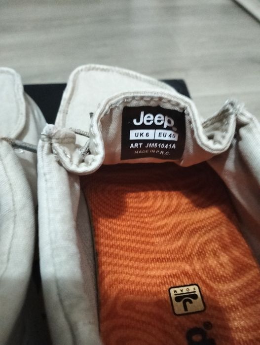 Vând sneakers Jeep, mărimea 40