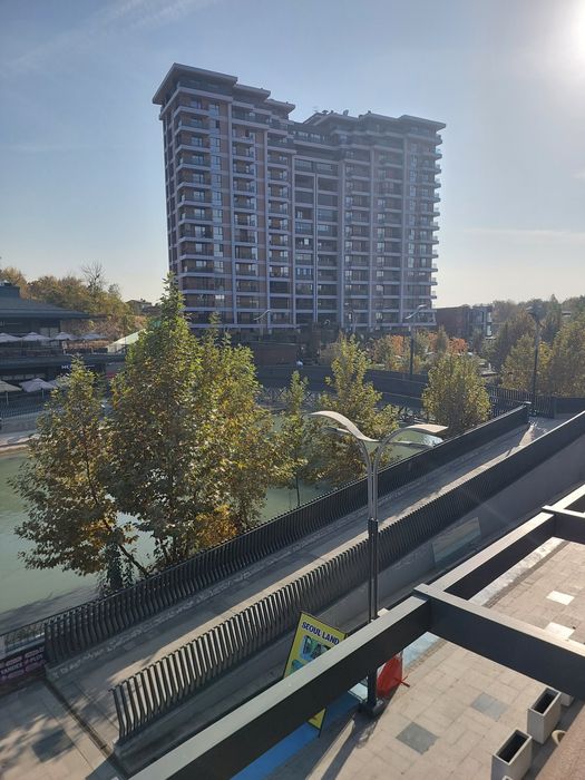 Аренда Помещения "Seoul  Mun" 24 м2 высота потолков: 6 м, терраса 12 м