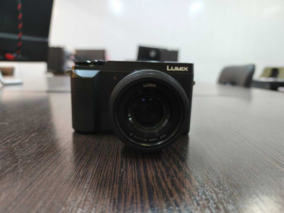 Panasonic Lumix DMC-GX85 + объективы комплект