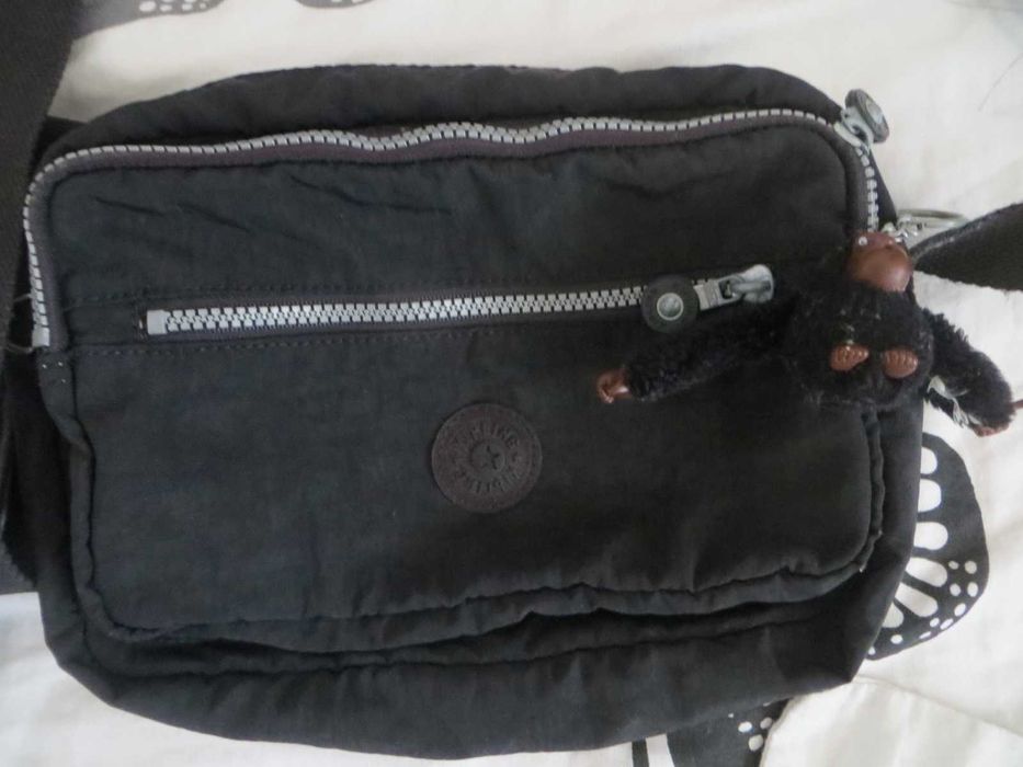 Дамски чанти  Kipling, Desigual