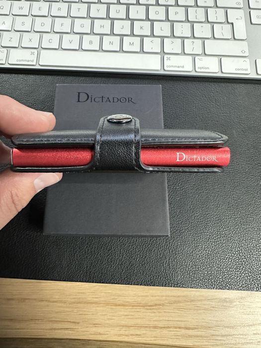 Portofel Dictador 6-12CC