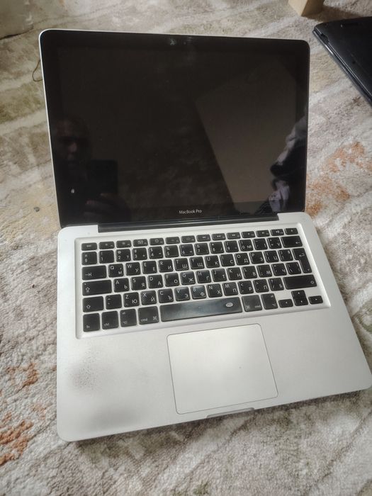 Лаптопи за продажба