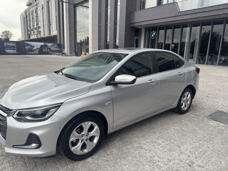Chevrolet Onix Premier