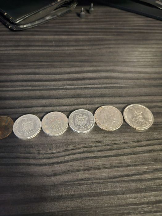Vand bani vechi de colectie
