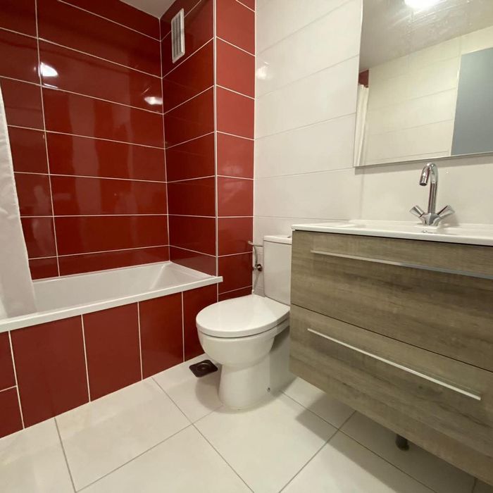 Meseriaș finisaje interioare,zugraveli,renovari,constructii