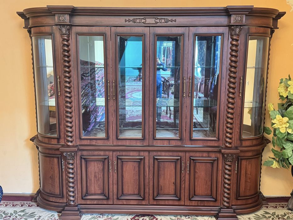 Спальный мебель,камот,стол-стул СОТИЛАДИ