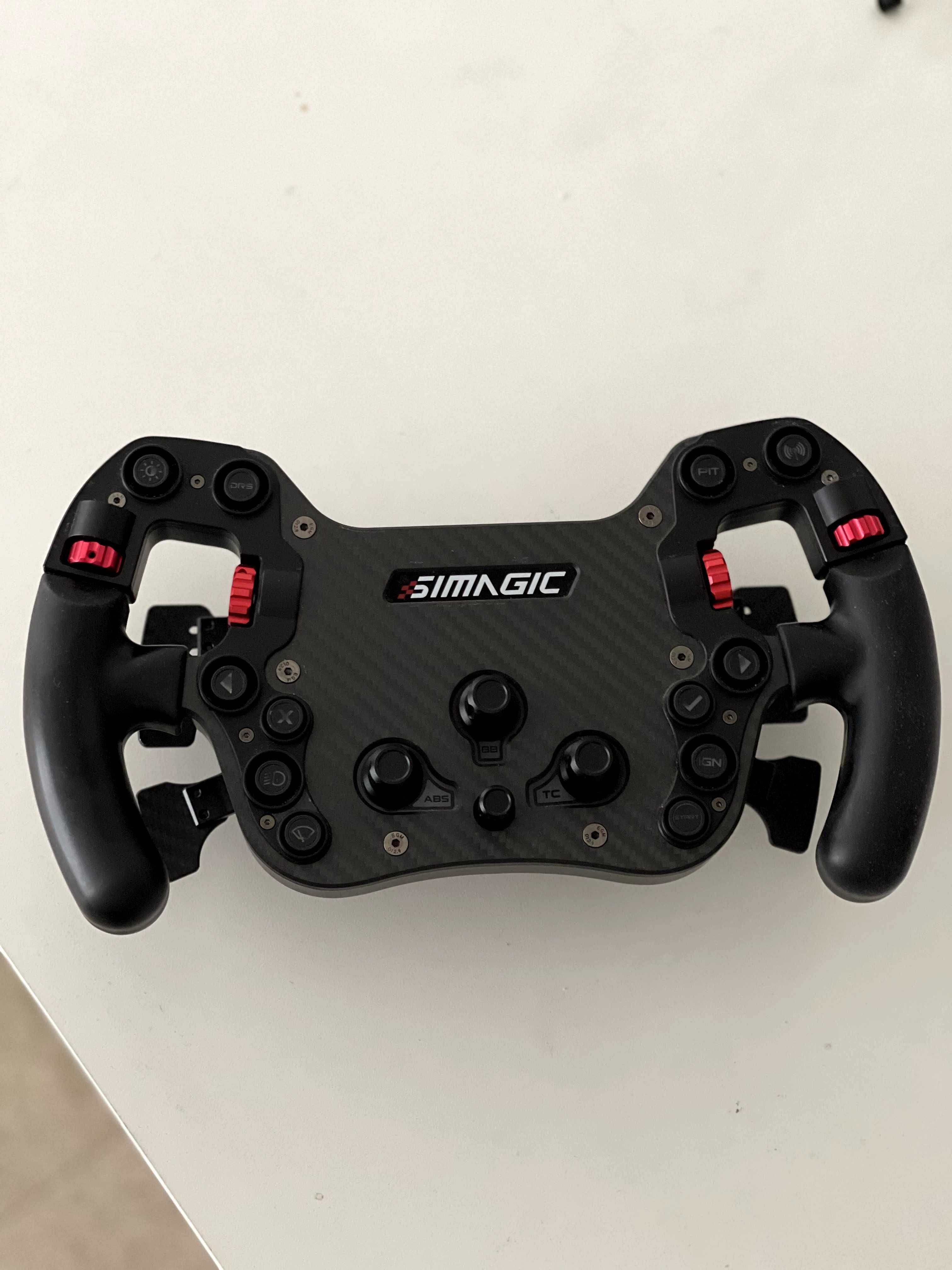 Simagic Alpha Mini + Simagic FX Wheel