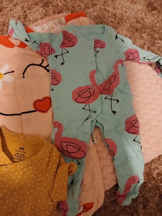 Lot fetita nou nascut