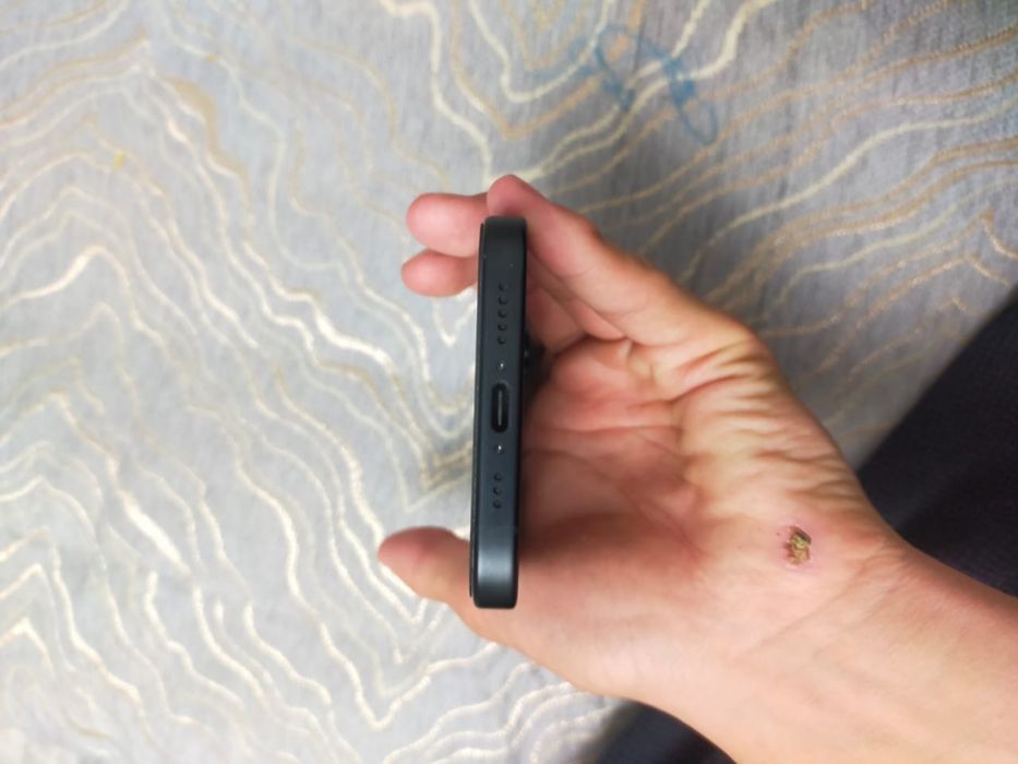 Айфон 16 прдается