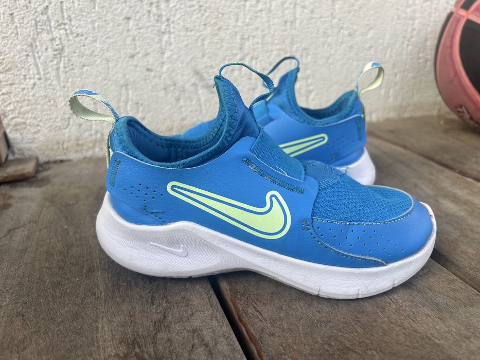 Adidas Nike flex runner mar 31