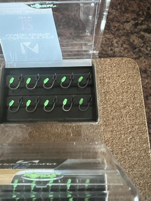 Korda kaptor carlige pescuit 9 cutii la pret de 5