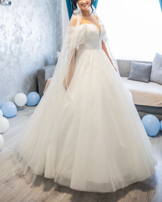 Vând rochie de mireasă