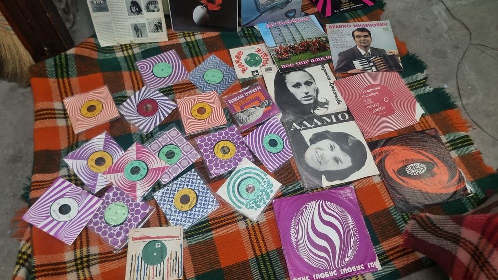 Стари чисто нови Грамофонни Плочи