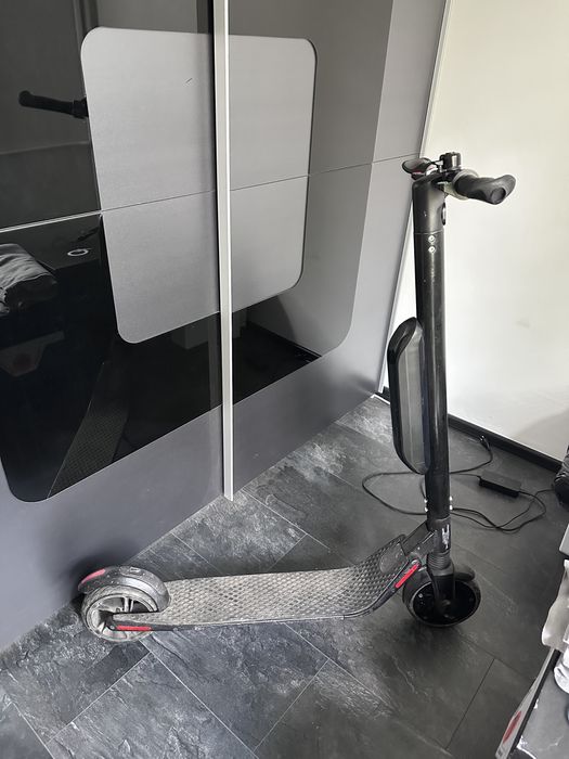 Електрическа Тротинетка SEGWAY ES4 Сегуей Бронирана Незгъваема