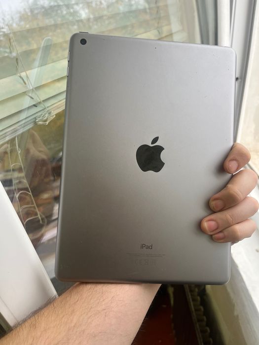 Apple ipad 6th/таблет