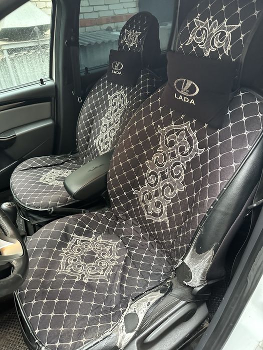 Продам чехлы универсальные