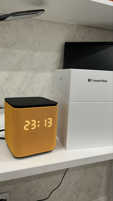 Яндекс станция Алиса Миди