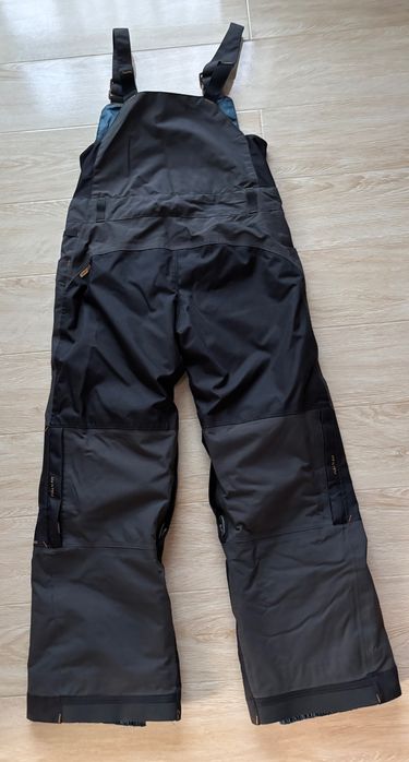 Vând salopetă iarnă 125-136