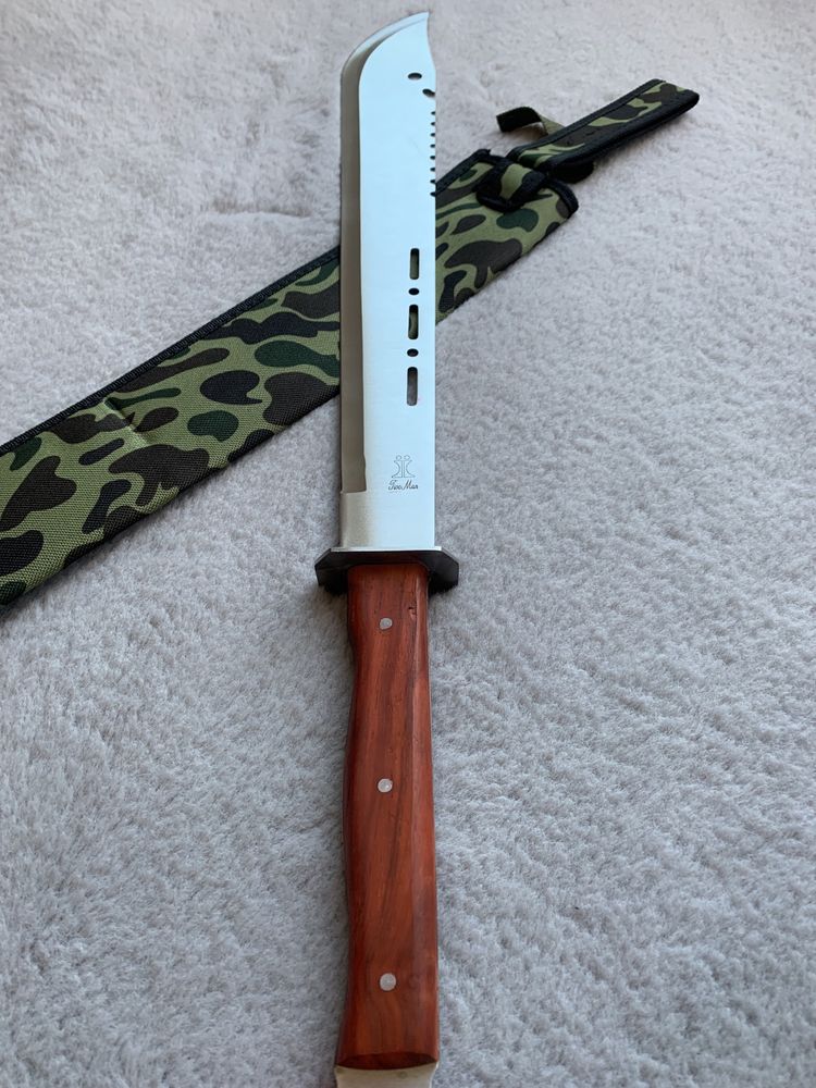 Sabie de vanatoare tip maceta 70 cm pentru cadou husa colectie army