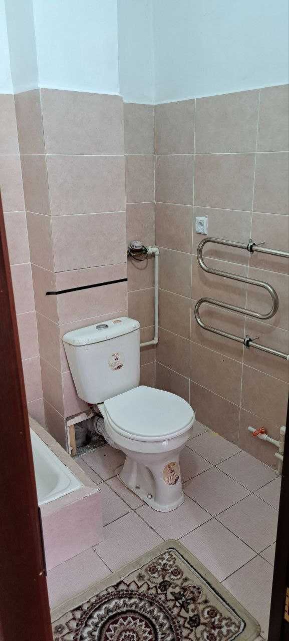 2 xonali uy Yangi moshina bozor tepasida 2/2/5