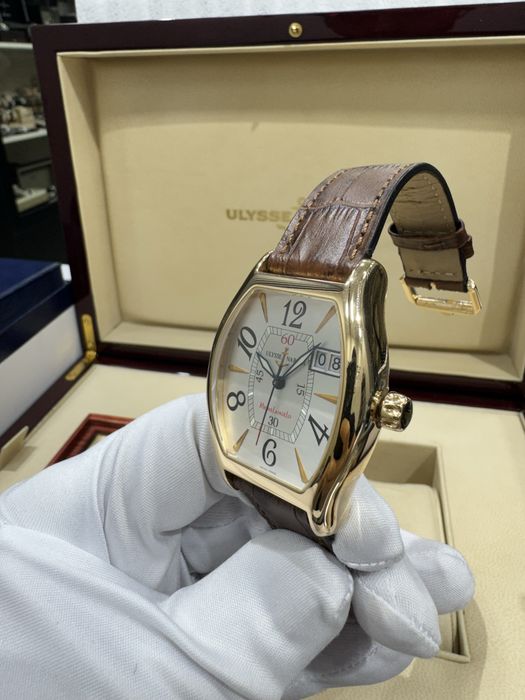 Золтые Часы Ulysse Nardin