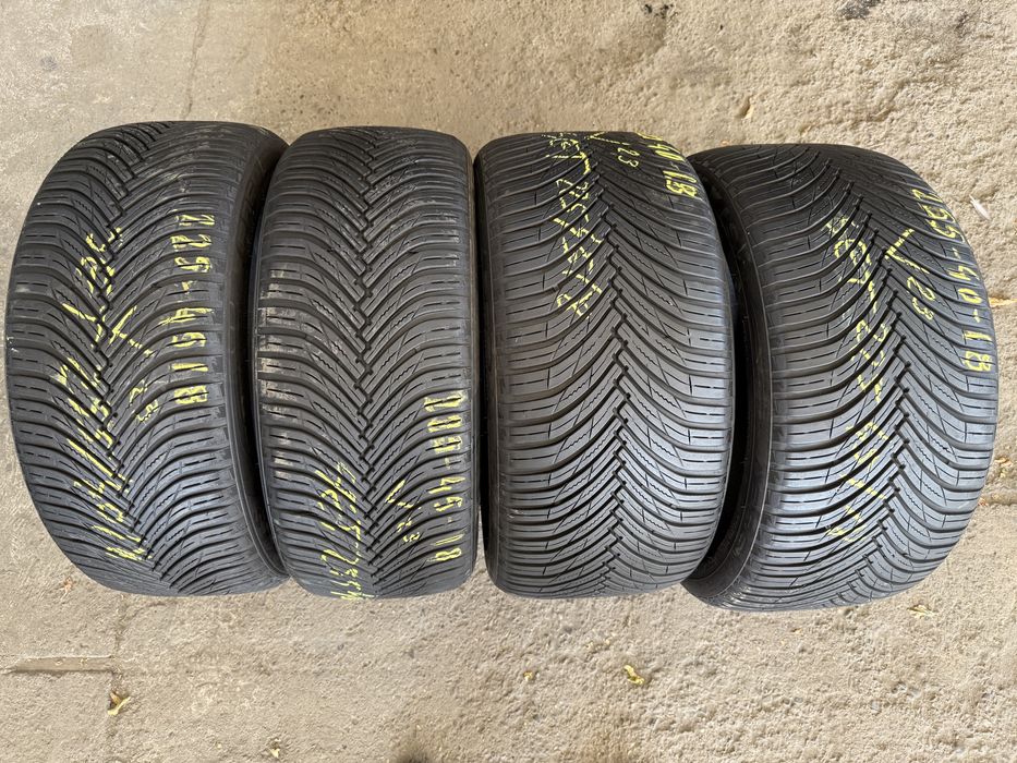 4 Anvelope Vara 225/45/18 cu 255/40/18 Maxxis 2023