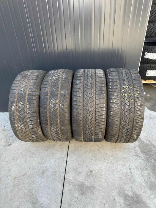 Set Anvelope 225/45R18 cu 255/40R18 Pirelli - Livrare rapida!