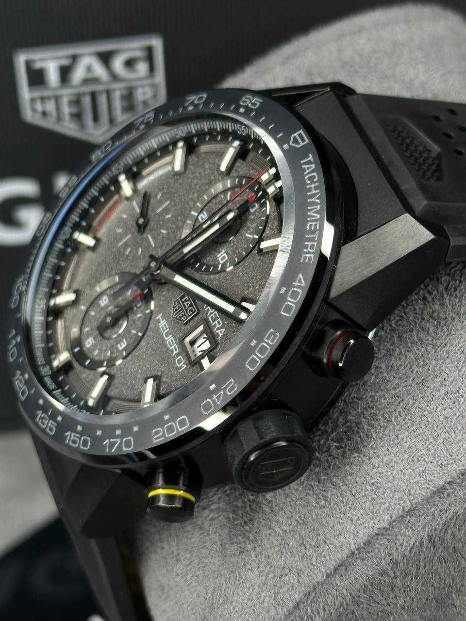 Tag Carrera heuer 01 /
