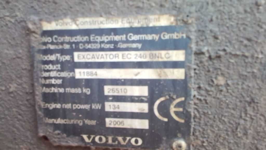 Dezmembrez Excavator Volvo EC240