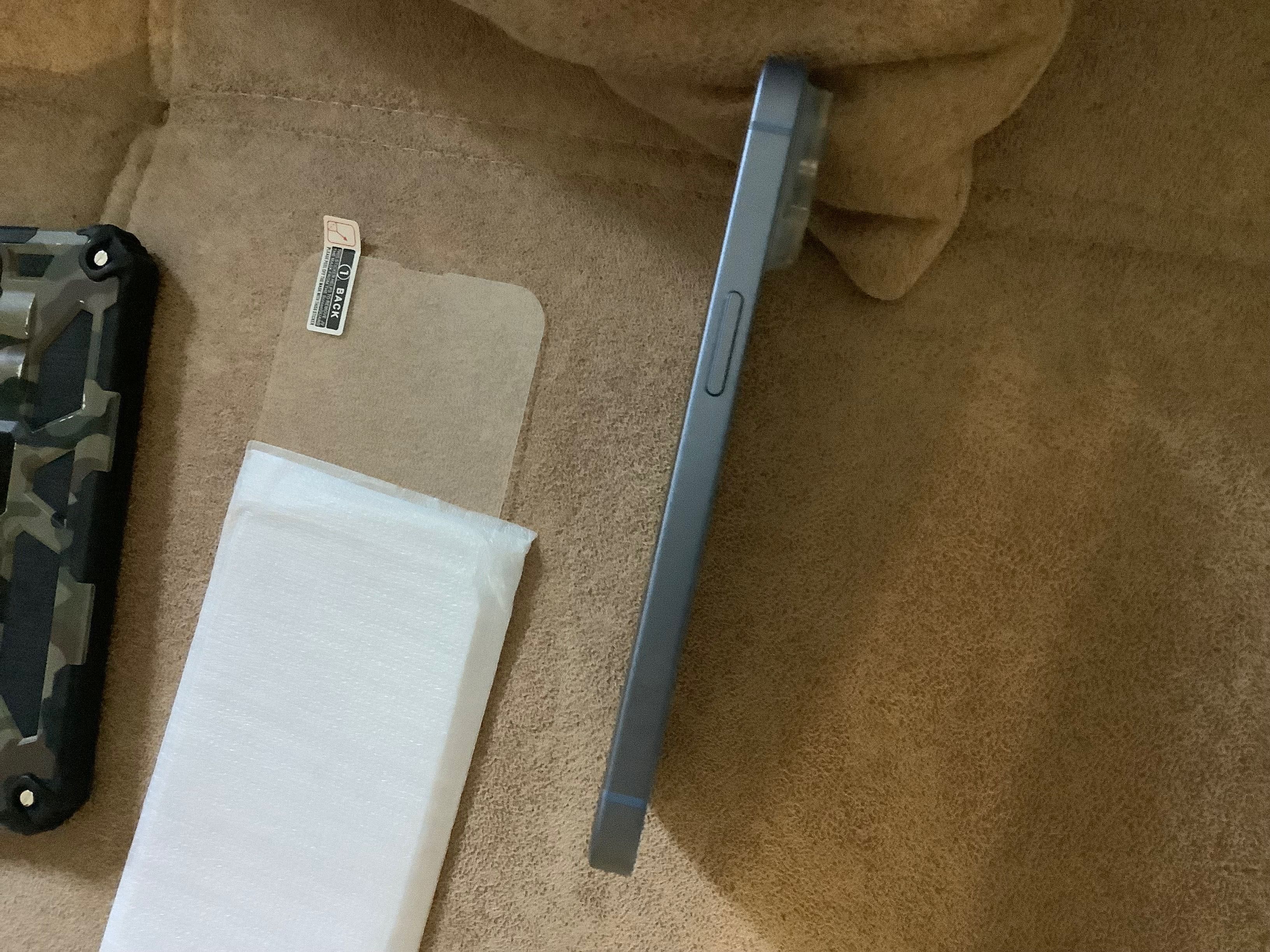 Продавам iPhone 14 като нов, без забележки подарък iPhone XR, като нов