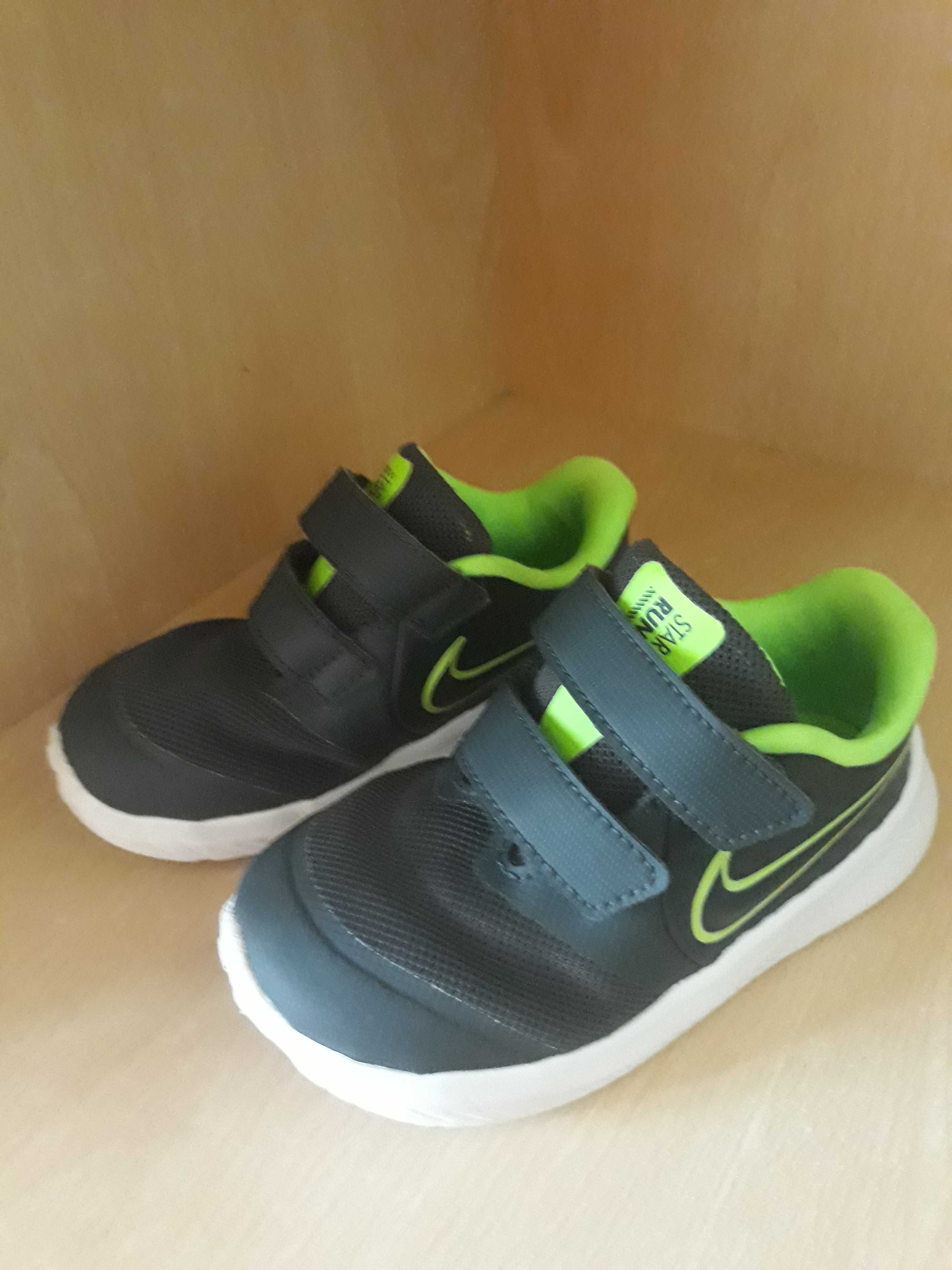 Децки маратонки nike
