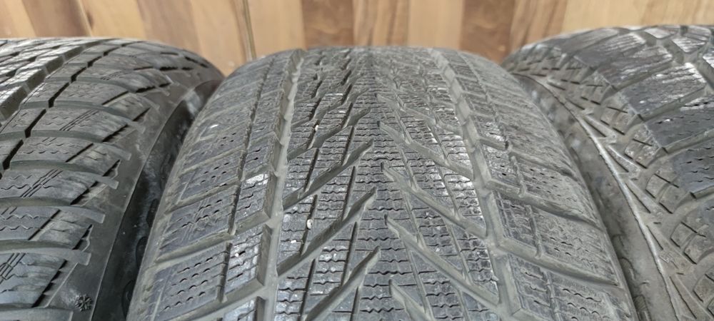 Зимни гуми Good Year 215/55/17