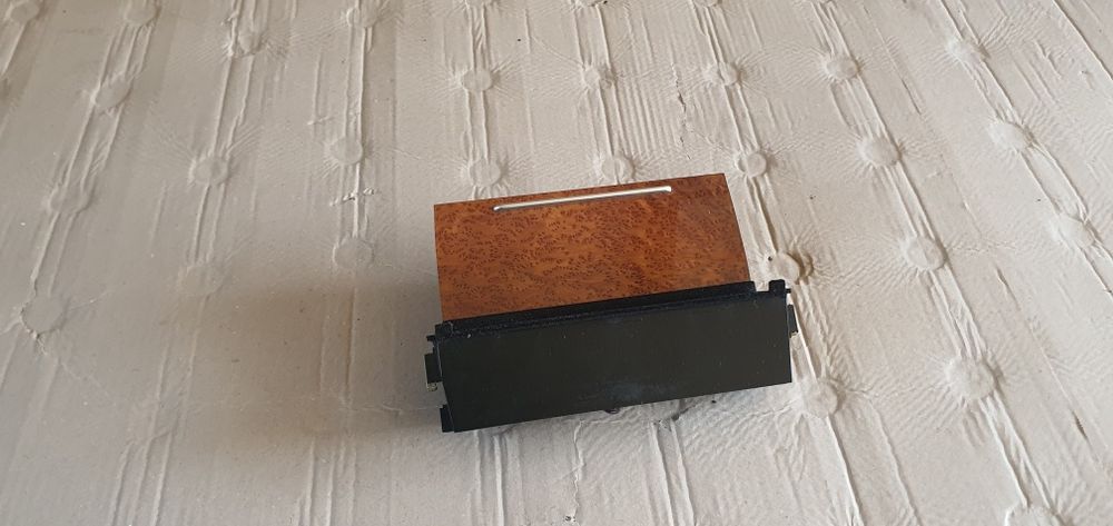 Scrumiera mahon audi a8 d2