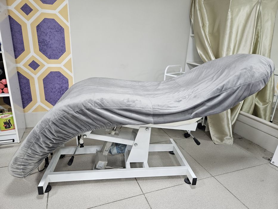 Продам кушетку профессиональную и все для перманентного макияжа