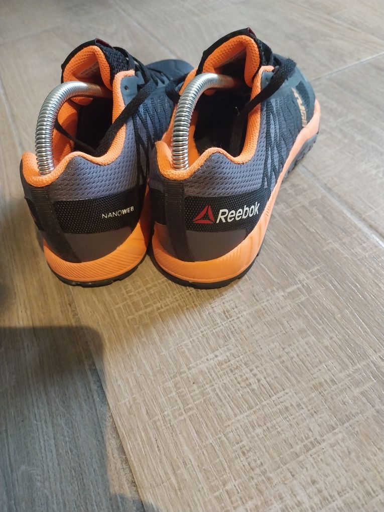 Adidasi Reebok treking marime 38