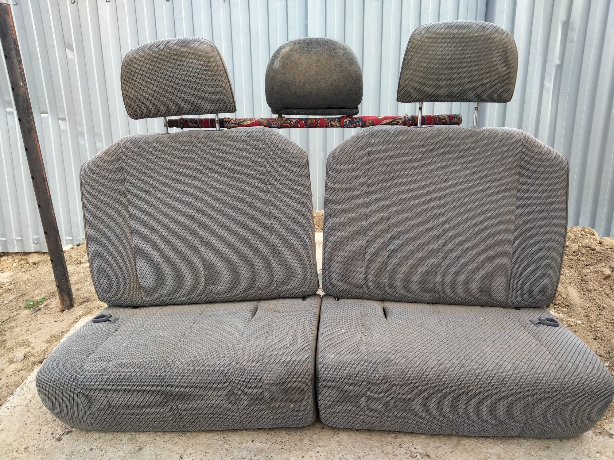 Продается задние  сиденья от Toyota  Previa 1996г.в
