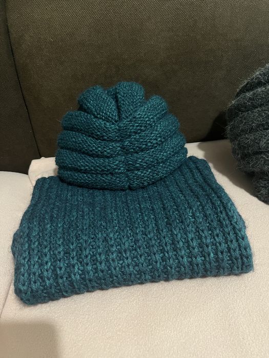 Caciuli angora și fulare lucrate manual