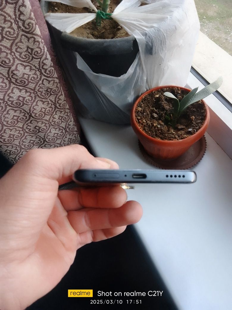 Honor X9b 5G xolati zoʻr