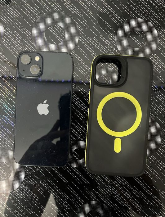 Vând  telefon iPhone 13