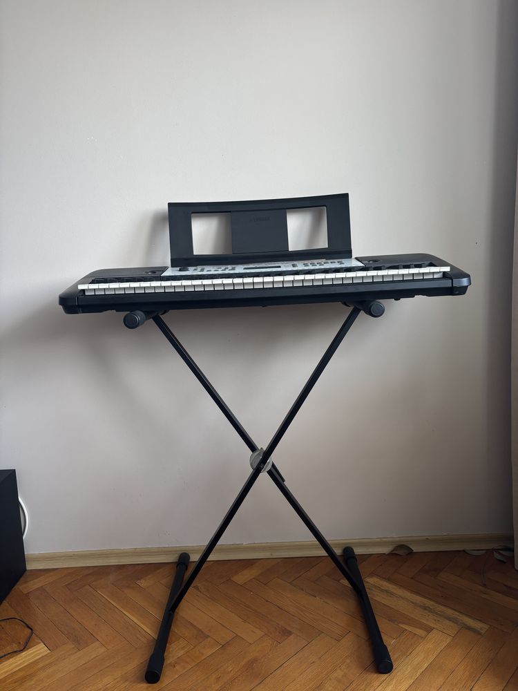 Yamaha YPT-255 синтезатор