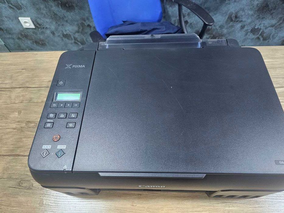 Canon принтер сотилади