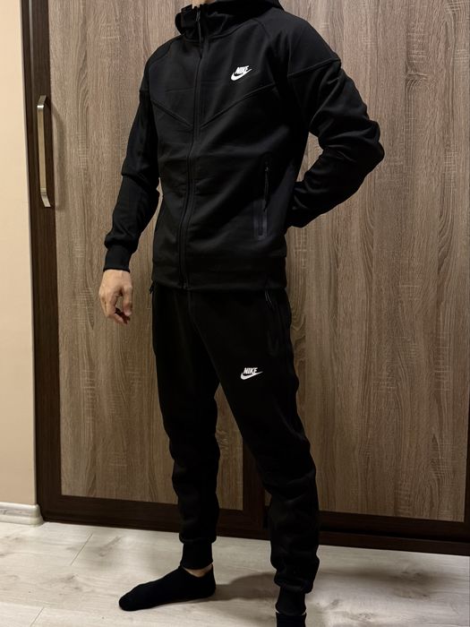 Мъжки комплекти Nike Tech Fleece