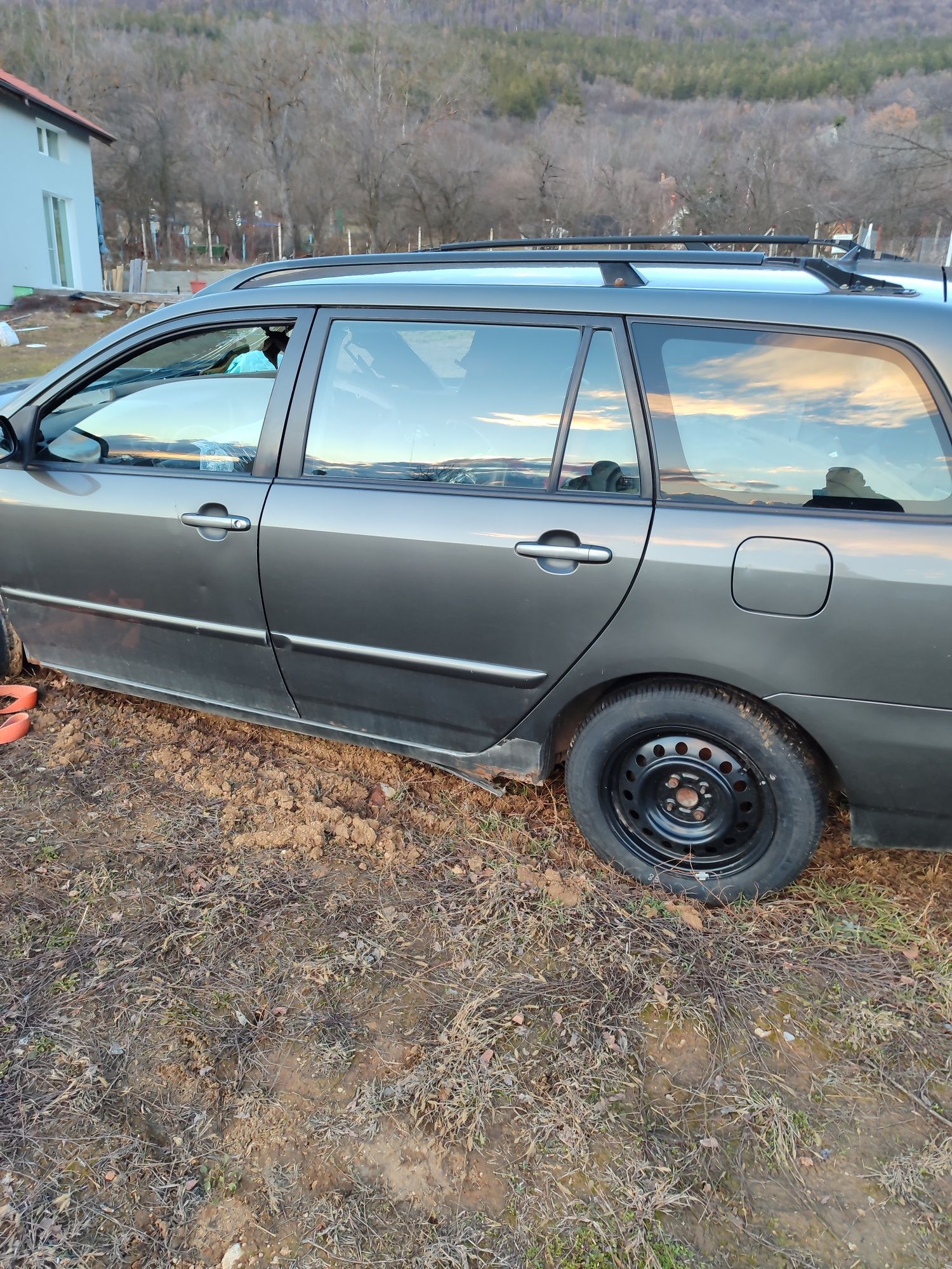 Toyota Corolla 2.0 кубика 90 кс