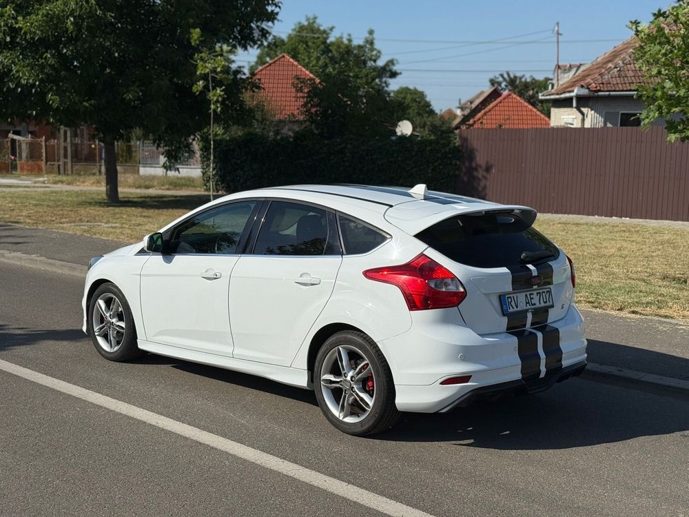 Ford Fiesta 1.6 Turbo Pachet ST